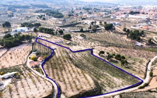 Terreno en venta en Ibi a 300 metros del casco urbano